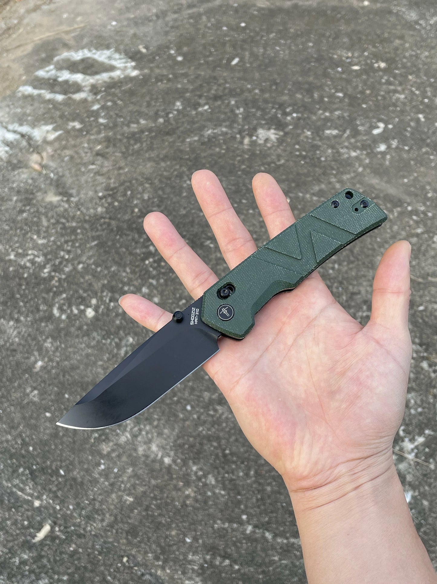 SHOOZIZ™ HAN310-GMB,Axis Lock,3.94"14C28N Steel Black PVD Blade,Green Micarta Handle