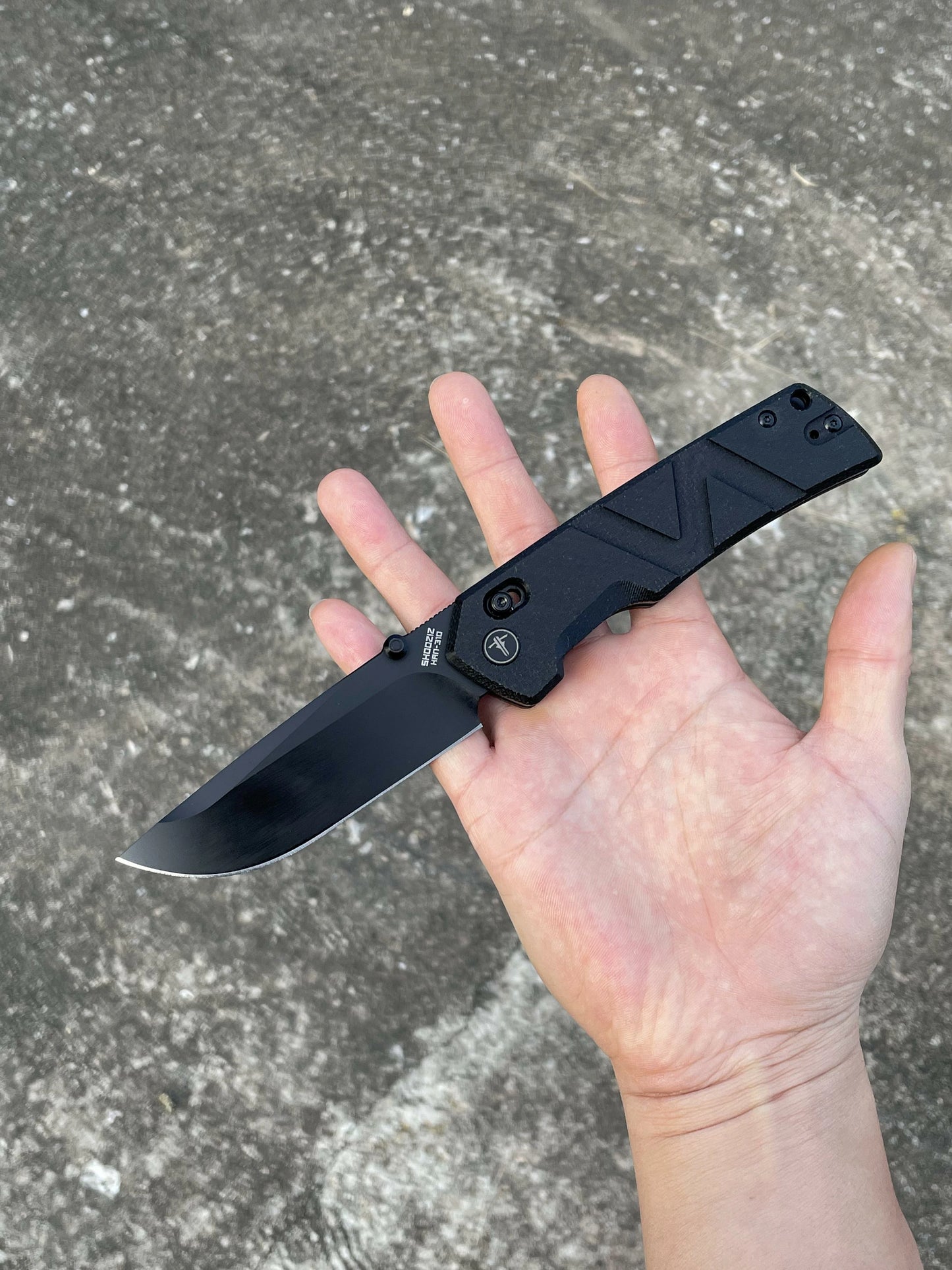 SHOOZIZ™ HAN310-BMB,Axis Lock,3.94"14C28N Steel Black PVD Blade,Black Micarta Handle