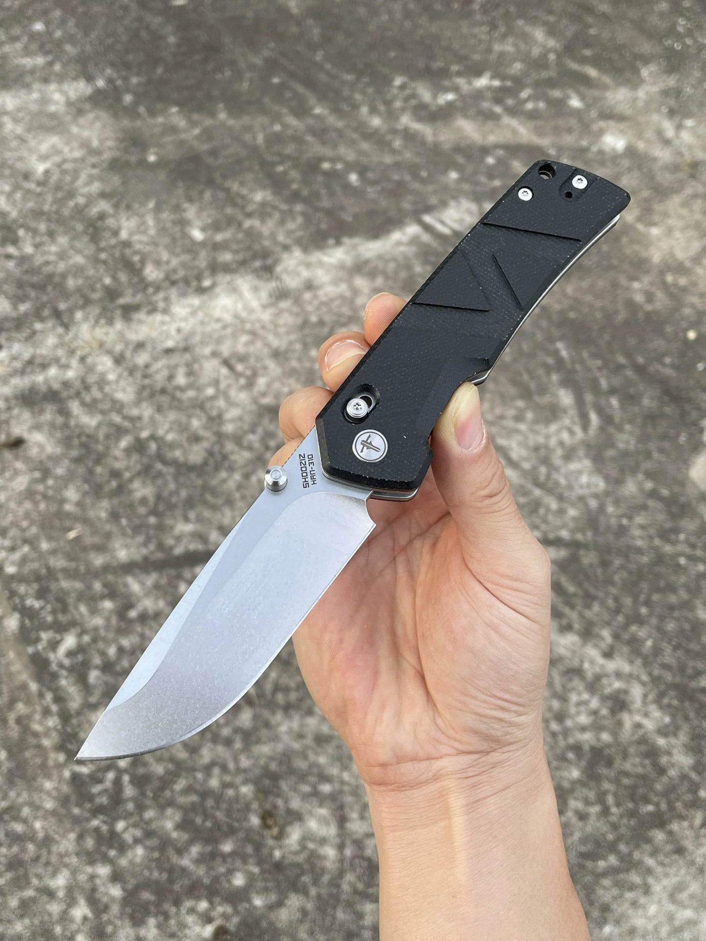 SHOOZIZ™ HAN310-BMST,Axis Lock,3.94"14C28N Steel Stonewash Blade,Black Micarta Handle