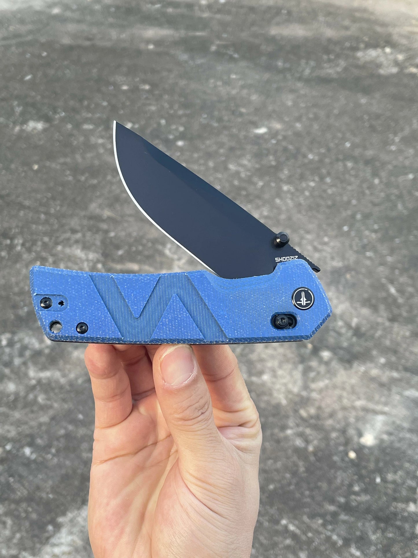 SHOOZIZ™ HAN310-LMB,Axis Lock,3.94"14C28N Steel Black PVD Blade,Blue Micarta Handle