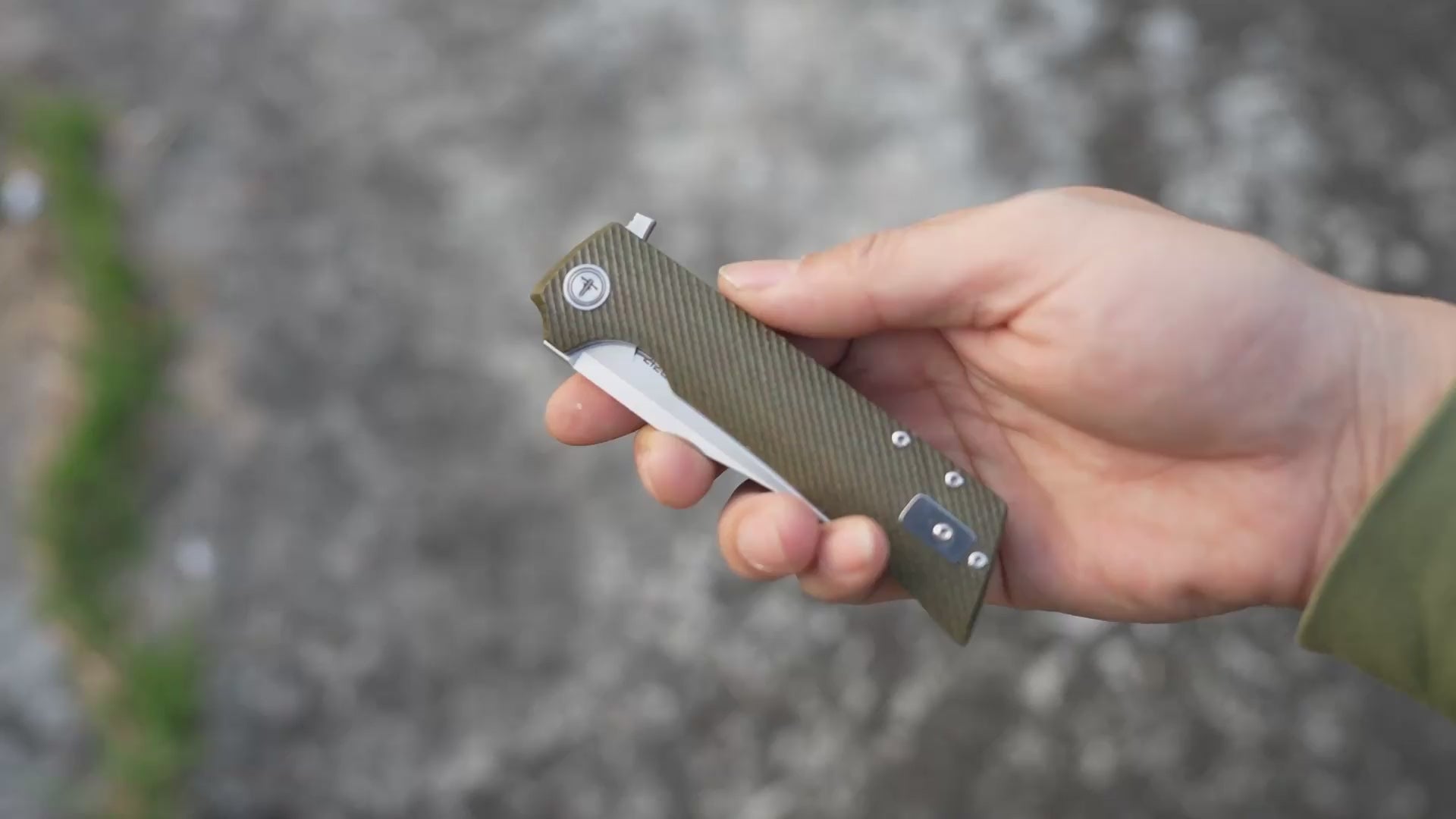 SHOOZIZ XUN113-GMS Pocket Knife – SHOOZIZ Knives Store