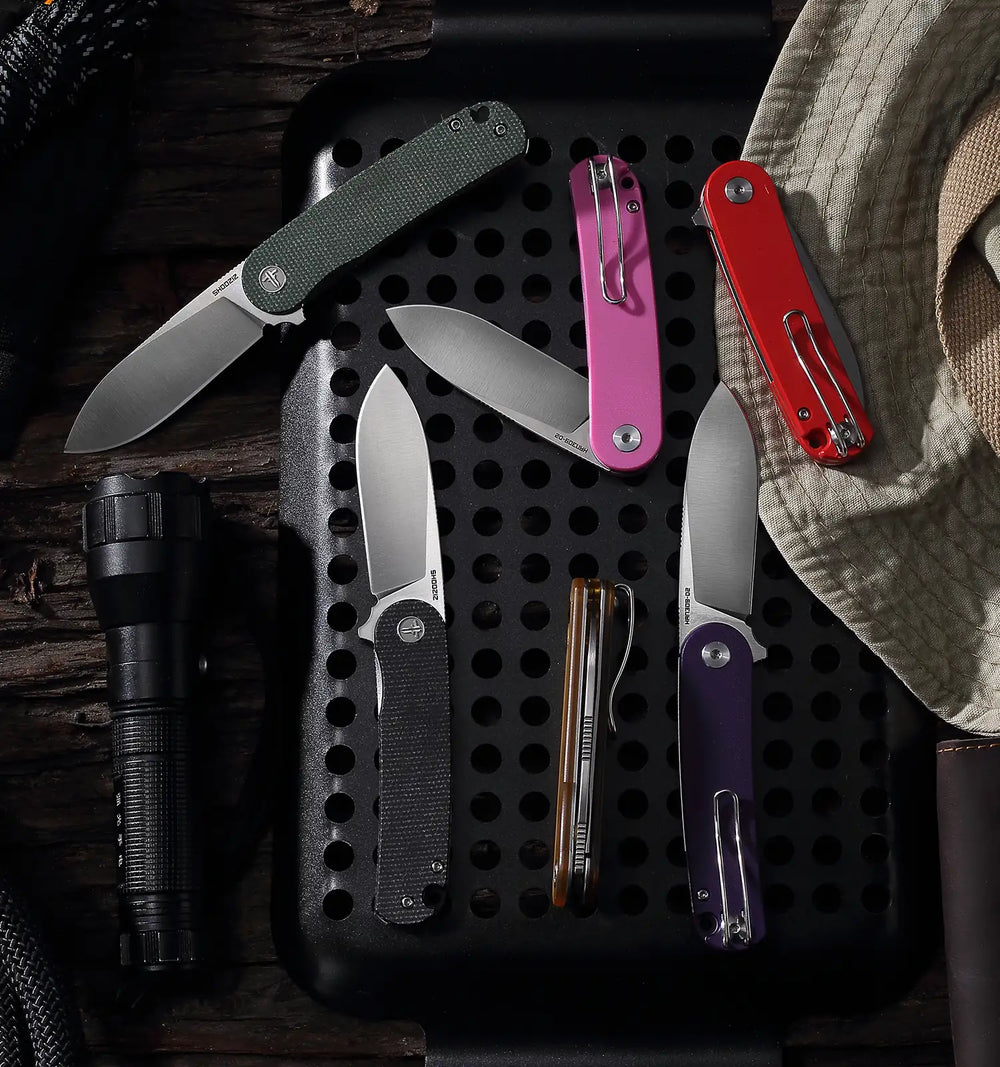 Mobile banner featuring a group of SHOOZIZ HAN309 knives, representing the core HAN Series lineup. D2 steel blades and ergonomic handle options for reliable daily carry.